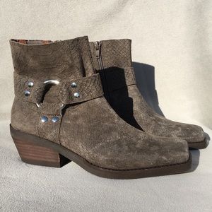 New Jeffrey Campbell FP Fairfax Suede Western Boot
